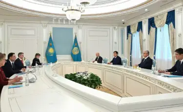 Глава государства встретился с министром по торговле Великобритании Лордом Анасом Сарваром