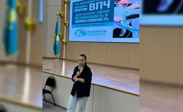 Неліктен қыздарға 11-13 жасында АПВ-ға қарсы вакцинация ұсынылады