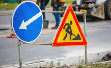 В Медеуском районе Алматы временно ограничат движение транспорта из-за аварийного ремонта электросетей