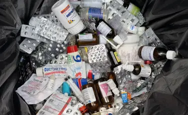 Алматыда 1,2 тоннаға жуық мерзімі өткен дәрі-дәрмек жиналып, қауіпсіз жолмен жойылды