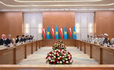 Қасым-Жомарт Тоқаев пен Хайсам бен Тариқ Әл Саид кеңейтілген құрамда келіссөз жүргізді