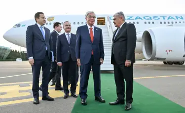 Президент АӨСШК 7-саммитіне қатысу үшін Баку қаласына барды