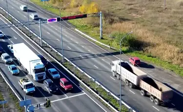 Небесный патруль: в Петропавловске дроны следят за водителями