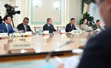 Глава государства подчеркнул социально-экономические успехи Камбоджи, достигнутые под руководством Хуна Манета