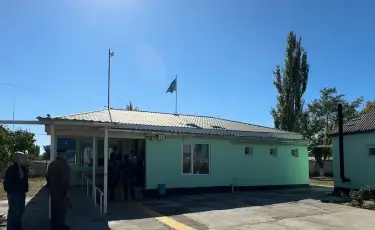 В тесноте и в обиде: почему детям Кызылабада не хватает мест в школе