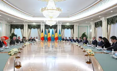 Президент Бельгиялықтар Королімен және Патшайымымен кеңейтілген құрамда келіссөз жүргізді