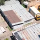 Алматыда тағы бір заңсыз салынған қосымша құрылыс сүріліп жатыр