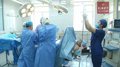 В 7-й ГКБ Алматы внедрили эффективный способ лечения болезни суставов