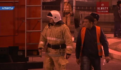 В Алматы в пожаре близ башен-близнецов погибли 6 человек