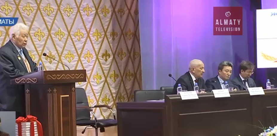 Президента Национальной академии наук Казахстана поздравили с юбилеем