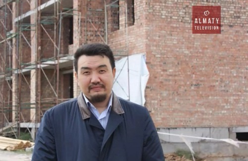 Астанада құрылыс компаниясының басшысы ірі көлемде ақша жымқырды деген күдікке ілінді