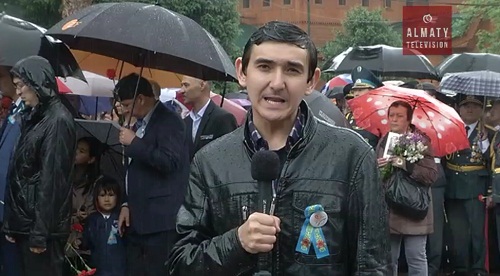 Юбилейные медали в честь Дня независимости вручили сотрудникам ТК "Алматы"