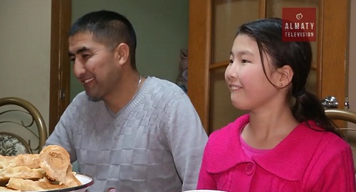 9-летняя школьница вернула в Казахстан выдворенных за пределы страны родителей