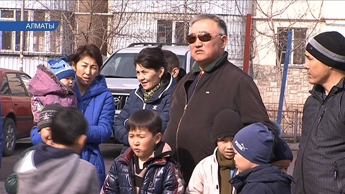 В Алматы жители микрорайона «Кокжиек» недовольны работой председателя КСК 