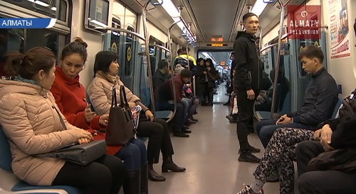В метро Алматы усилили меры безопасности