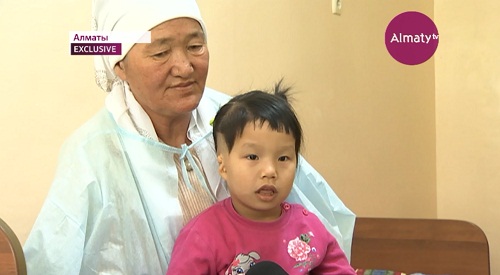 Алматинские врачи провели уникальную операцию по возвращению слуха 5-летней девочке 