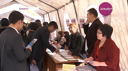 В Алматы ярмарку вакансий провели в мечетях