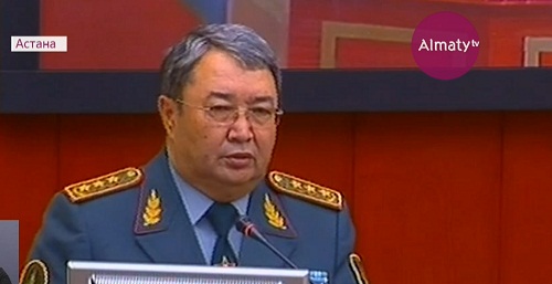 Казахстанским военнослужащим поднимут жалованье и обеспечат жилье 