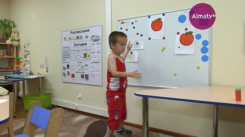 Шетелдік мамандар Алматыдағы аутизм диагнозы қойылған балаларды емдемек