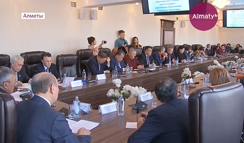 Сенаторы обсудили Послание Президента с Общественным советом Алматы   