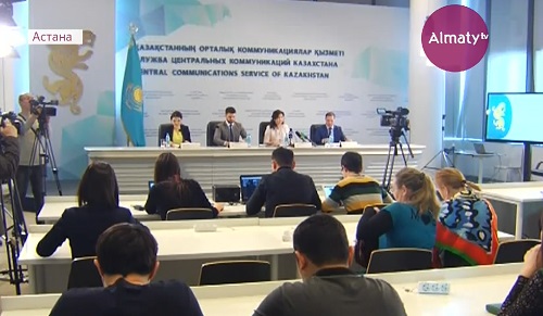 Казахстанских госслужащих намерены лишить премий к праздникам 