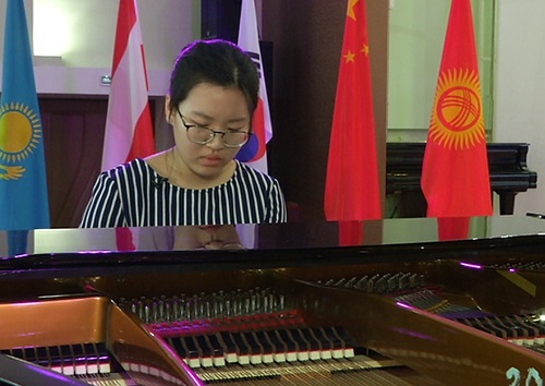 На конкурсе пианистов «Piano fest Almaty» исполняют произведения только казахстанских авторов