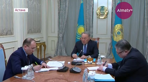 Нурсултан Назарбаев отметил важность повышения статуса государственного языка