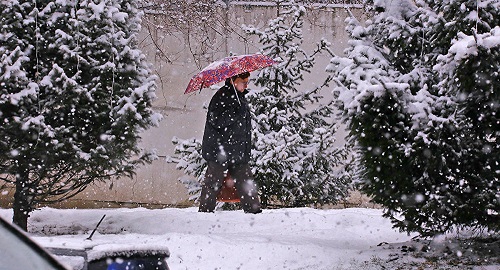 Синоптики объяснили причину неожиданного снегопада в Алматы 