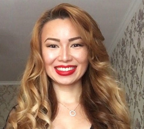 Девушка из Шымкента стала первой участницей международного конкурса улыбок
