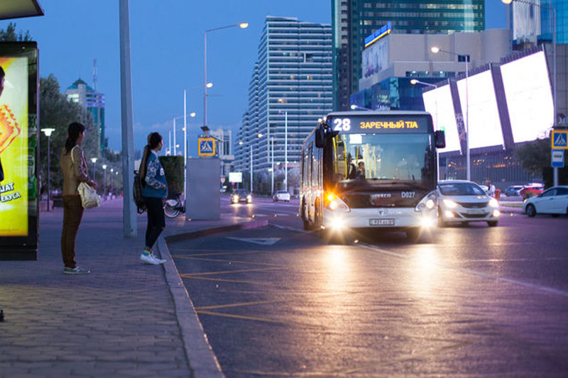 В Астане повысят стоимость проезда в автобусах за наличный расчет