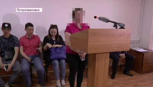 Штраф в полмиллиона: в Петропавловске женщину наказали за коробку конфет