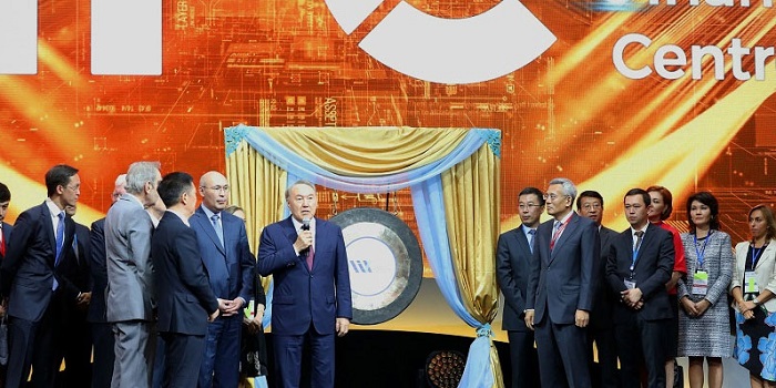 Нурсултан Назарбаев открыл в Астане Международный финансовый центр