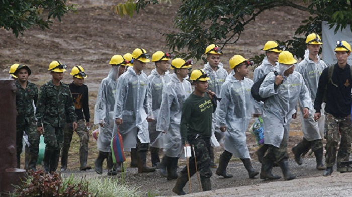 В Таиланде из затопленной пещеры вывели одиннадцатого подростка