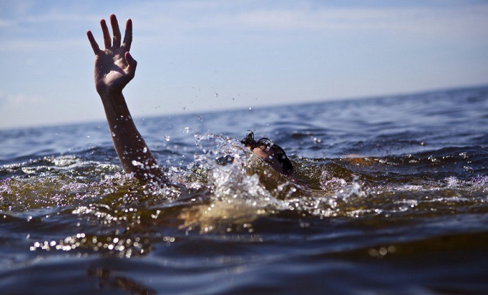 Астанчанка и двое ее дочерей утонули в канале во время стирки ковра
