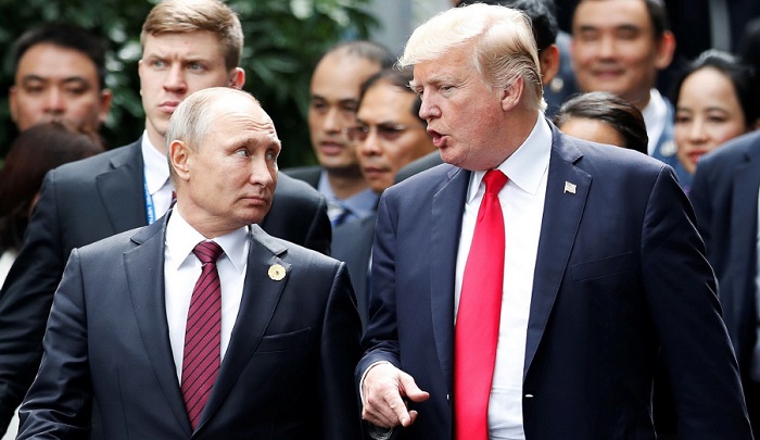 Владимир Путин и Дональд Трамп начали переговоры тет-а-тет в президентском дворце в Хельсинки