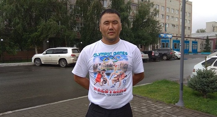 Андрей Малахов пригласил на программу казахстанца, спасшего 48 человек в России