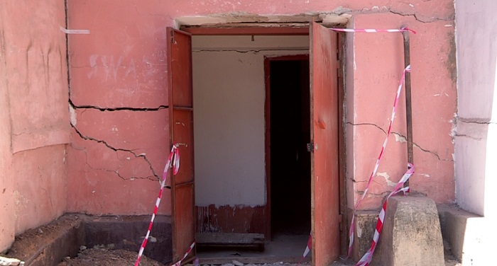 В Шымкенте эвакуировали жильцов из разваливающегося дома