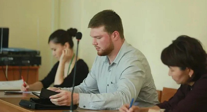 Фигурант дела о драке в баре «Чукотка» Александр Кузнецов покинул Казахстан