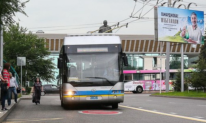 Алматыда автобустар көшедегі жағдайды видеоға түсіріп алатын болды