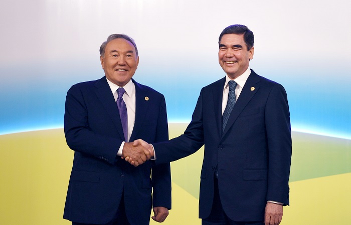 Нурсултан Назарбаев встретился с президентом Туркменистана