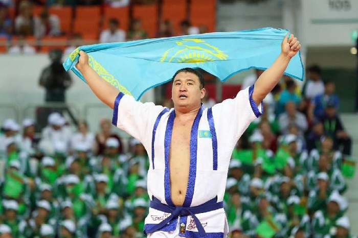 Айбек Нугымаров стал абсолютным чемпионом Азии 