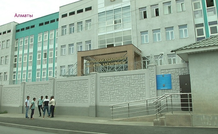 Здания полиции Алматы окружат заборами в едином стиле