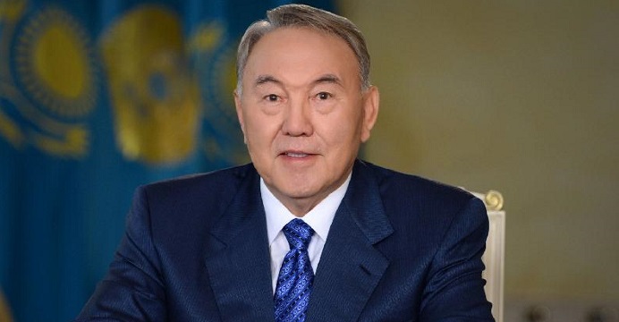 Нурсултан Назарбаев поздравил казахстанцев с Днем Конституции