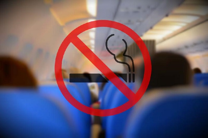 Ужесточить наказание за курение в самолетах намерены  в Казахстане