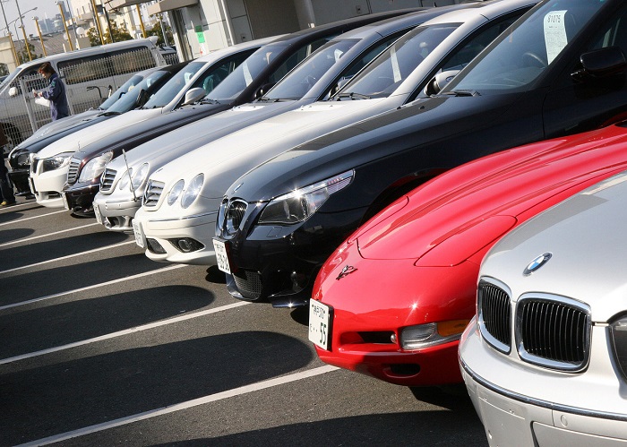 Владельцы дорогих авто в Актобе не спешат платить транспортный налог