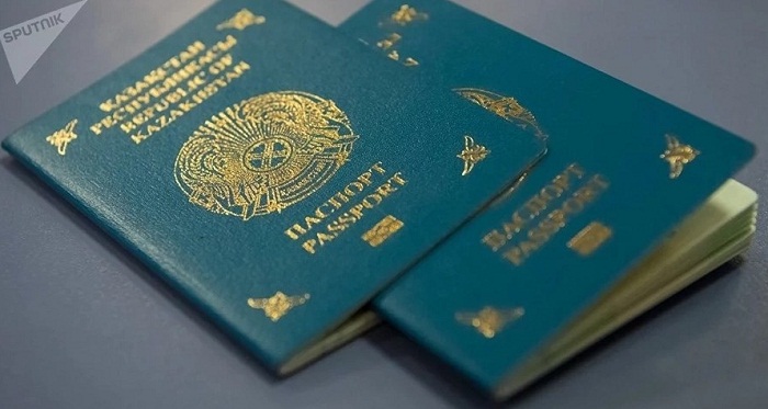 Правила выезда детей за границу ужесточаются в Казахстане с 2019 года