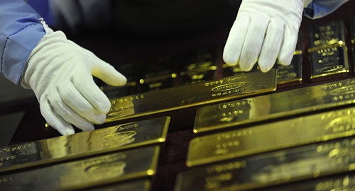 Казахстанцы скупили у Нацбанка почти все золото в слитках