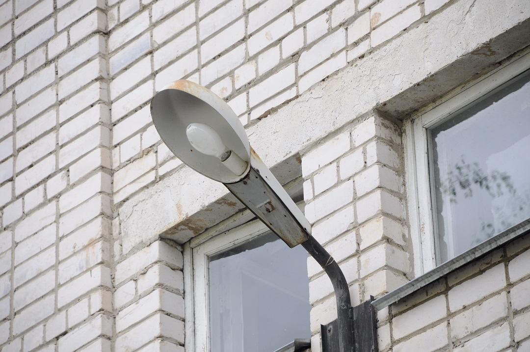 Павлодарцев без их согласия обязали оплатить установку уличного освещения 14 домов