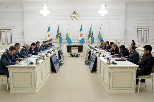 В Астане состоялась встреча глав оборонных ведомств Казахстана и Индии 