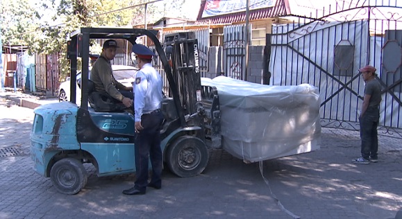 Стихийный строительный рынок ликвидировали в Алматы